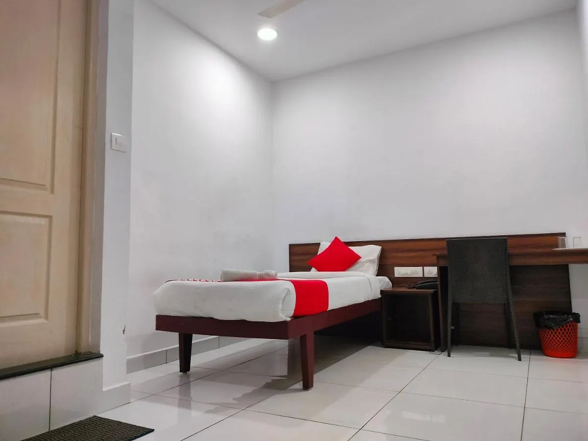 *** Hotel Kings Fort Rooms Thrippunithura Kochi Índia