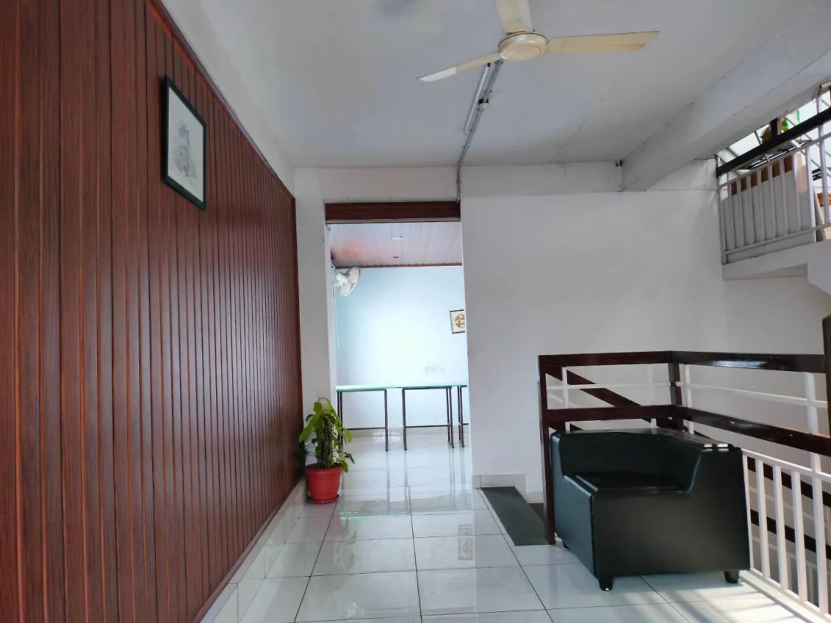 *** Hotel Kings Fort Rooms Thrippunithura Kochi India